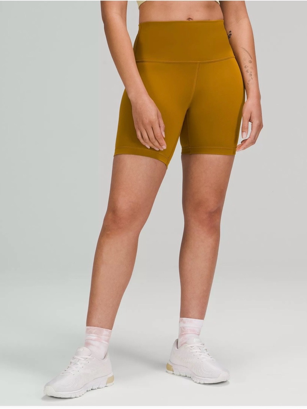 Lululemon Wunder Train High Rise 8” Short - Size 6 - Gold Spice - Like New